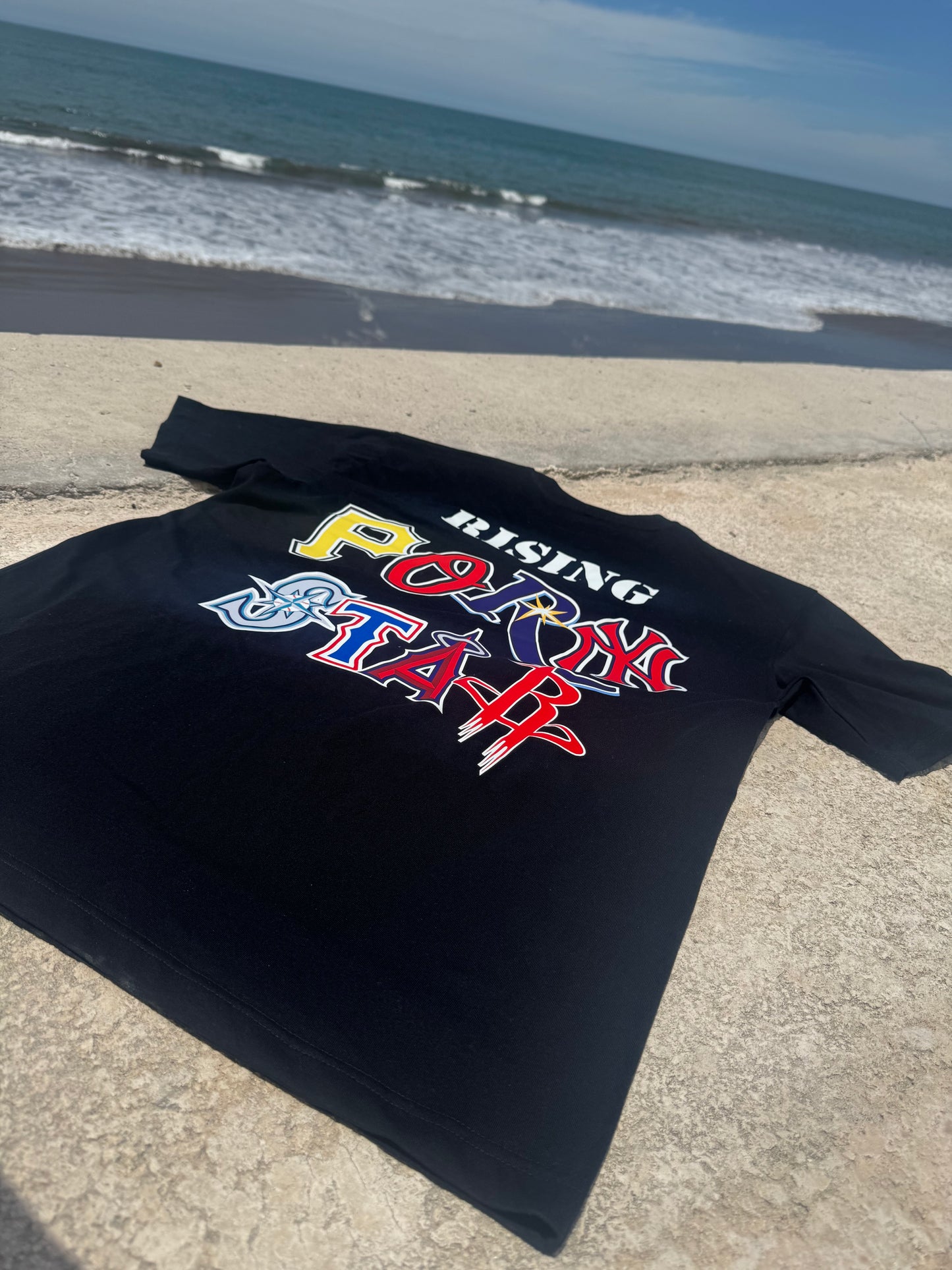 CAMISETA NEGRA RISING PXRN STAR