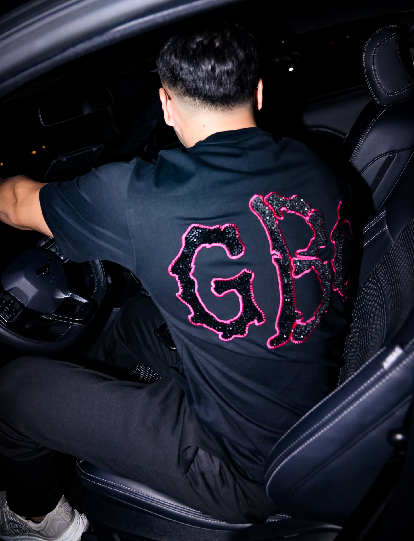 CAMISETA NEGRA GBC GEM BONES